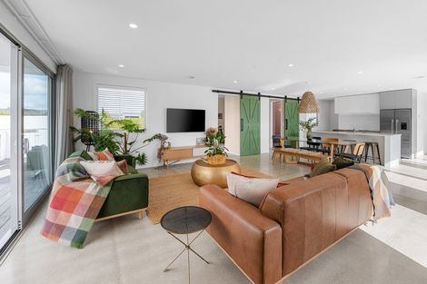 Photo of property in 77 Alan Livingston Drive, Cambridge, 3434