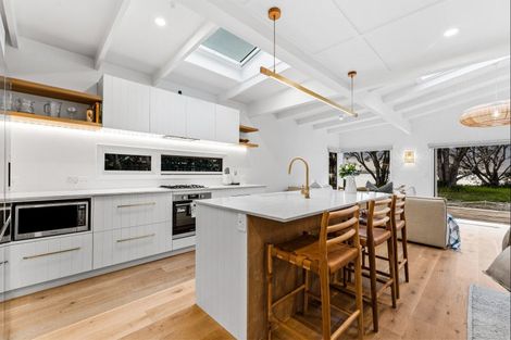 Photo of property in 74 Clinton Road, Tawharanui Peninsula, Matakana, 0986