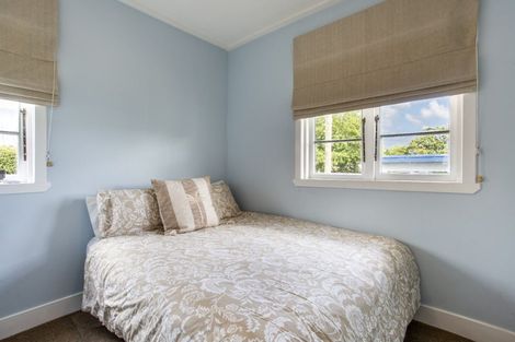 Photo of property in 17 Pine Street, New Lynn, Auckland, 0600