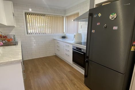 Photo of property in 1/6 Broadfell Avenue, Avonhead, Christchurch, 8042