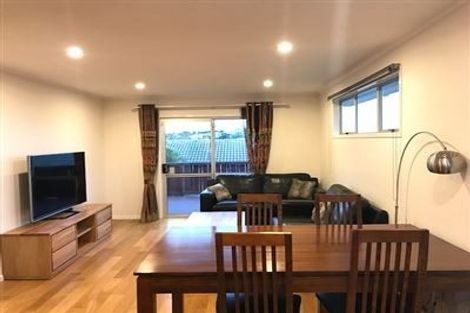Photo of property in 6 Celeste Place, Totara Vale, Auckland, 0627