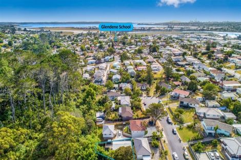 Photo of property in 14 Barnfield Place, Glendene, Auckland, 0602