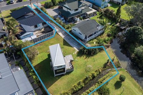Photo of property in 17a Marie Avenue, Red Beach, 0932