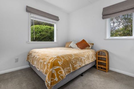 Photo of property in 53 Tiromoana Road, Raumati South, Paraparaumu, 5032