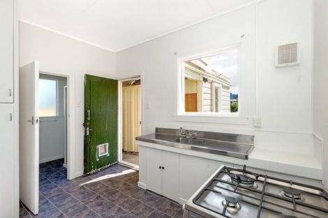 Photo of property in 285 Aberdeen Road, Gisborne, 4010