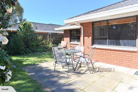 Photo of property in 84 Memorial Avenue, Ilam, Christchurch, 8053