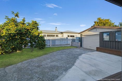 Photo of property in 77 Avondale Road, Taradale, Napier, 4112