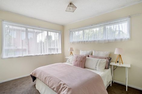 Photo of property in 2/12 Park Estate Road, Rosehill, Papakura, 2113