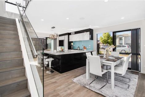 Photo of property in 158d Flat Bush School Road, Flat Bush, Auckland, 2019