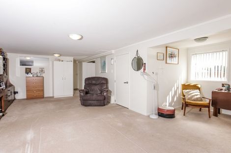Photo of property in 135 Forest Hill Road, Henderson, Auckland, 0612