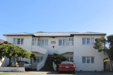 Photo of property in 2/137-139 Cuba Street, Petone, Lower Hutt, 5012