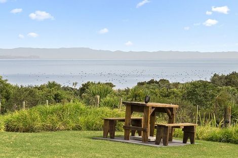 Photo of property in 337d Clarks Beach Road, Clarks Beach, Pukekohe, 2679