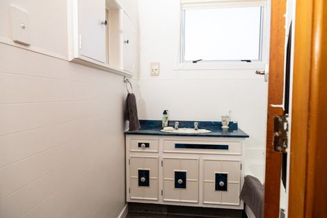 Photo of property in 16 Mayne Street, Waitara, 4320