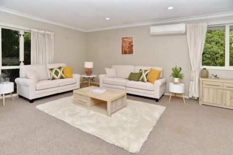 Photo of property in 36 Highfield Place, Avonhead, Christchurch, 8042