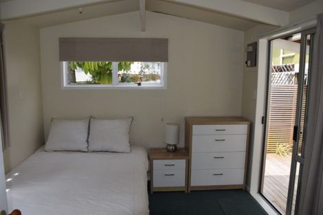 Photo of property in 68 Kohekohe Street, New Lynn, Auckland, 0600