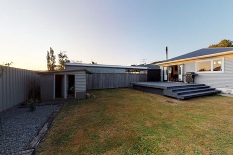 Photo of property in 19 Oxford Crescent, Ebdentown, Upper Hutt, 5018