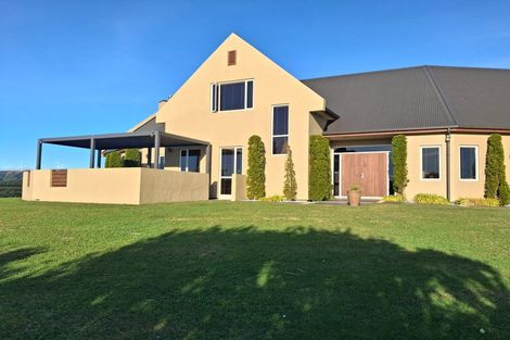 Photo of property in 253 Ngahere Park Road, Turitea, Palmerston North, 4472