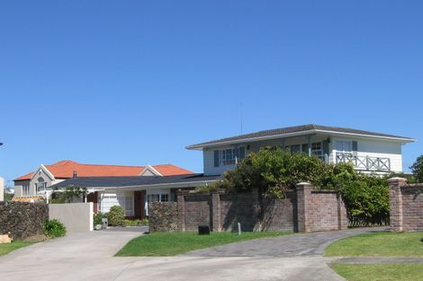 Photo of property in 3/49 Castor Bay Road, Castor Bay, Auckland, 0620