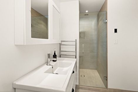 Photo of property in 10 Charlton Road, Te Awanga, 4102