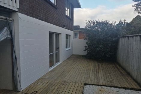 Photo of property in 2/40 Seaview Road, Glenfield, Auckland, 0629