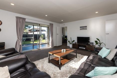 Photo of property in 20 Four Elms Place, Parklands, Christchurch, 8083