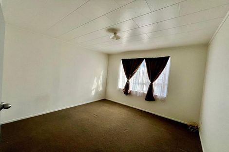 Photo of property in 8 John Walker Drive, Manurewa, Auckland, 2102