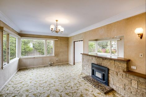 Photo of property in 1102 Heretaunga Street East, Parkvale, Hastings, 4122
