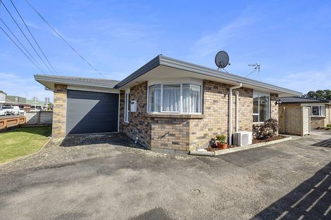 Photo of property in 1/17 Clemow Road, Fitzroy, New Plymouth, 4312