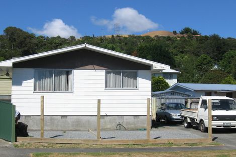 Photo of property in 13b Beryl Grove, Birchville, Upper Hutt, 5018