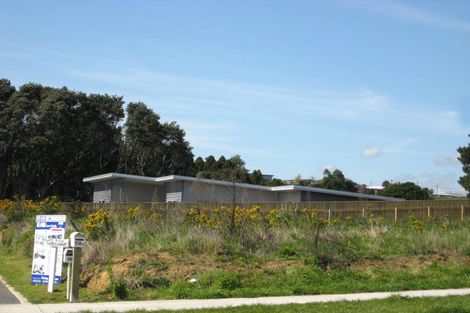 Photo of property in 74c Karamea Street, Whalers Gate, New Plymouth, 4310