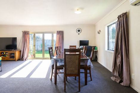Photo of property in 6 Corsair Place, Melville, Hamilton, 3206