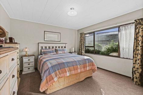 Photo of property in 8a Clarence Cox Crescent, Pirimai, Napier, 4112