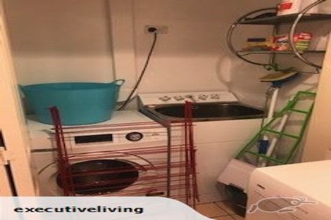 Photo of property in 1b Queen Street, New Plymouth, 4310
