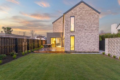 Photo of property in 127 Hamilton Avenue, Ilam, Christchurch, 8041