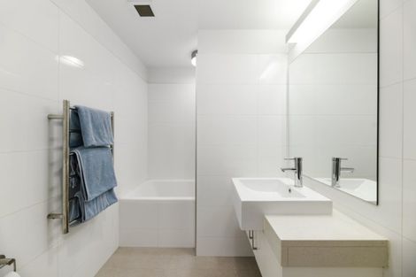 Photo of property in 12/48 Marine Parade, Mount Maunganui, 3116
