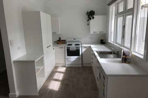 Photo of property in 12 Karina Terrace, Roslyn, Palmerston North, 4414