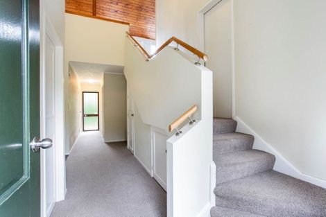 Photo of property in 2/8 Gray Crescent, Torbay, Auckland, 0630