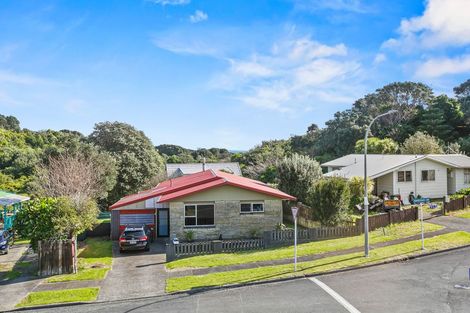 Photo of property in 41 Herekawe Drive, Spotswood, New Plymouth, 4310