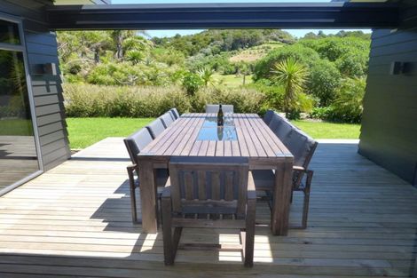 Photo of property in 1 Coral Place, Matapouri, Whangarei, 0173