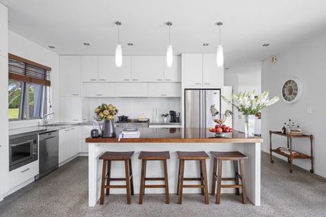 Photo of property in 14 Millbrook Drive, Waiuku, 2683