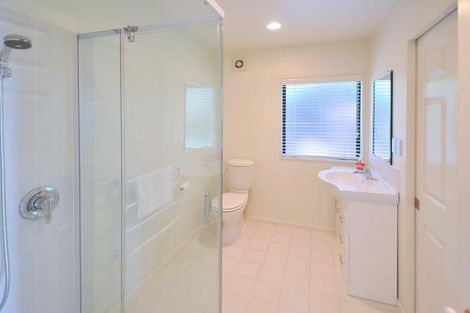 Photo of property in 27 Bushlands Park Drive, Albany, Auckland, 0632