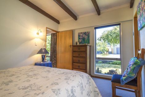 Photo of property in 17 Inverness Crescent, Arrowtown, 9302