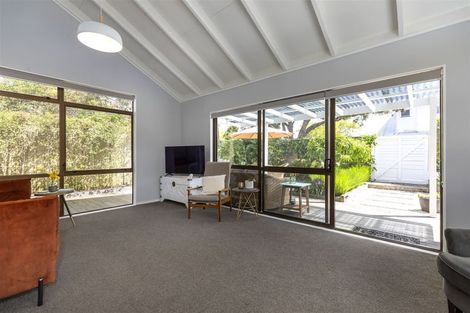 Photo of property in 25a/1 Beach Road, Te Atatu Peninsula, Auckland, 0610