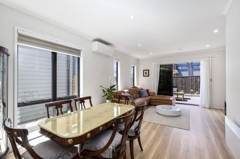 Photo of property in 17 Sacred Kingfisher Road, Hobsonville, Auckland, 0616