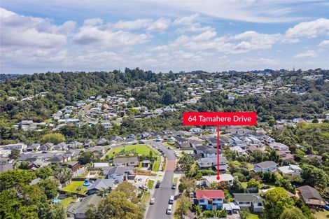 Photo of property in 64 Tamahere Drive, Glenfield, Auckland, 0629