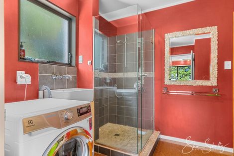 Photo of property in 338 Wairere Road, Waitakere, Henderson, 0782