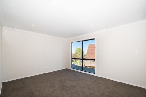 Photo of property in 2/65 College Road, Northcote, Auckland, 0627