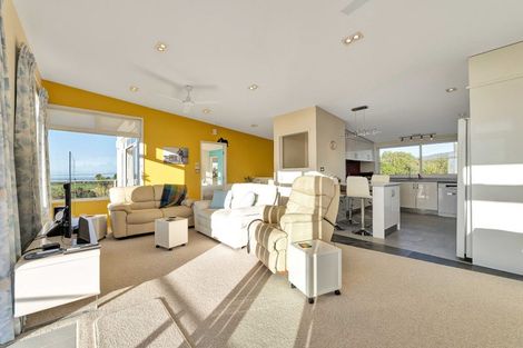 Photo of property in 1532 Carrington Road, Hurworth, New Plymouth, 4371