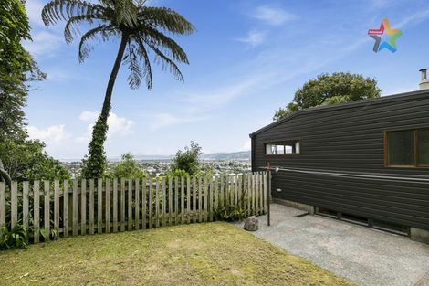 Photo of property in 24 Summit Road, Fairfield, Lower Hutt, 5011