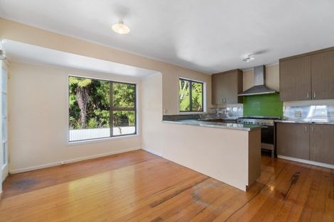 Photo of property in 21 Nikau Street, New Lynn, Auckland, 0600